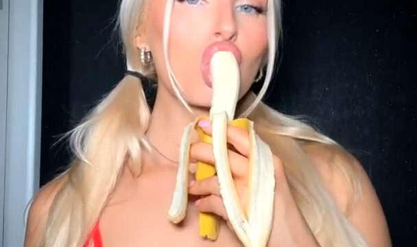 Charlotte Parkes Nude video by Onlyfans – Viral