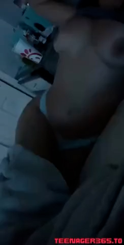 Weluvanahi Nude show on Bed – Onlyfans video