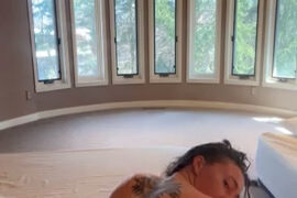 Karlye Taylor POV Doggystyle on Bed – Onlyfans Tape