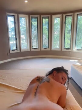 Karlye Taylor POV Doggystyle on Bed – Onlyfans Tape